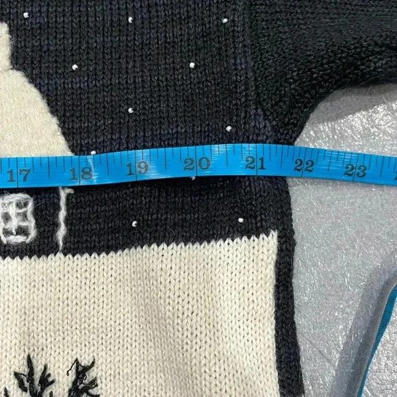 [XL]Rainbow  Bridge Winter Scene Embroidered Collared Button Knit Sweater - Picture 5 of 7